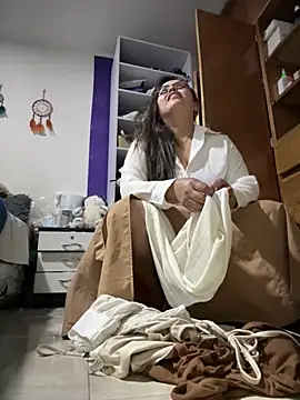 Ixchel Anaid online show from 06-15-26, 03:18
