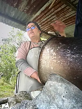 Ixchel Anaid online show from 07-10-26, 12:05
