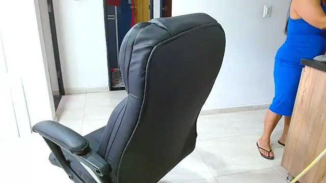 Ixchel Anaid online show from 11-08-25, 03:48