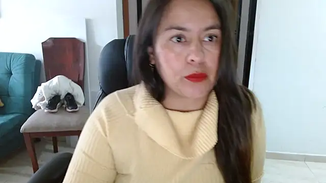 Ixchel Anaid online show from 11-10-25, 01:16