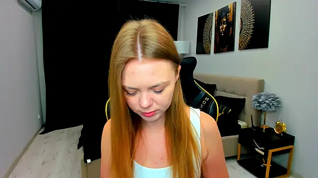 Strawberrye online show from 05-29-26, 03:23