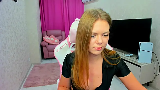 Strawberrye online show from 03-09-26, 03:21