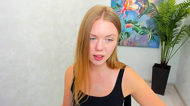 Strawberrye online show from 02-20-26, 06:26