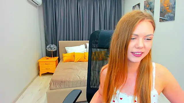 Snapshot of Strawberrye chatting on 03-07-25, 06:46 Strawberrye online show from 03-07-25, 06:46