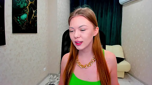 Snapshot of Strawberrye chatting on 03-12-25, 03:35 Strawberrye online show from 03-12-25, 03:35