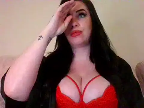 Snapshot of EmilyBlue chatting on 12-05-24, 01:31 EmilyBlue online show from 12-05-24, 01:31