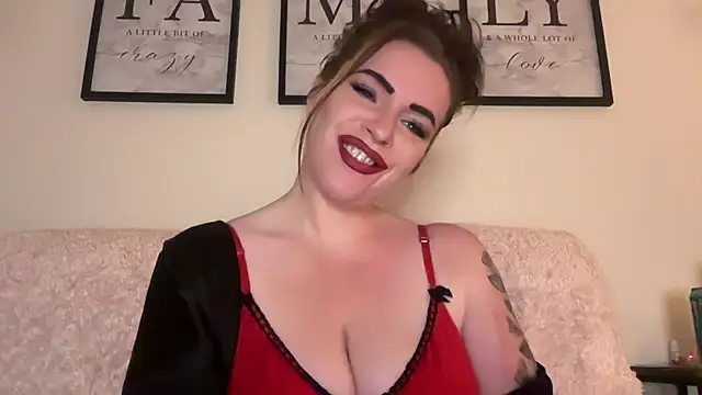 EmilyBlue online show from 10-25-25, 11:05
