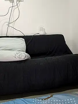 Snapshot of estrella_tasty chatting on 03-27-26, 04:21 estrella tasty online show from 03-27-26, 04:21