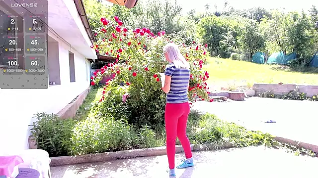 Snapshot of luxurydoll21 chatting on 05-30-26, 11:16 luxurydoll21 online show from 05-30-26, 11:16