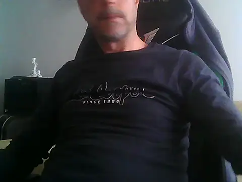 Snapshot of boran34 chatting on 05-21-26, 04:15 boran34 online show from 05-21-26, 04:15
