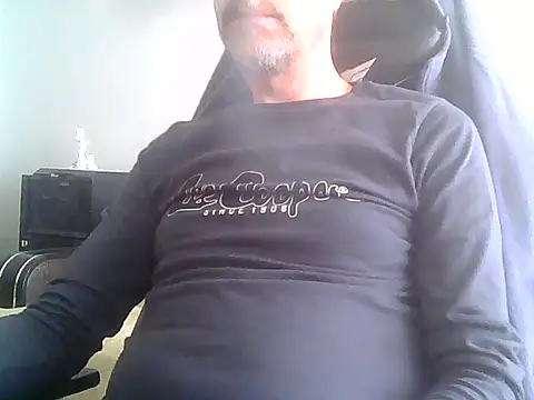 Snapshot of boran34 chatting on 05-17-26, 10:26 boran34 online show from 05-17-26, 10:26