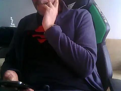 Snapshot of boran34 chatting on 05-15-26, 04:05 boran34 online show from 05-15-26, 04:05
