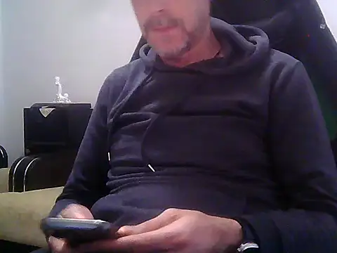 Snapshot of boran34 chatting on 04-20-26, 04:19 boran34 online show from 04-20-26, 04:19