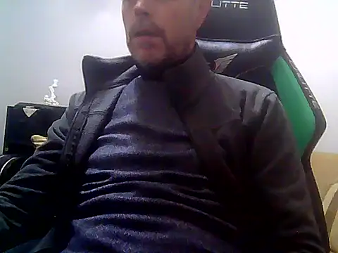 boran34 online show from 12-22-25, 03:45