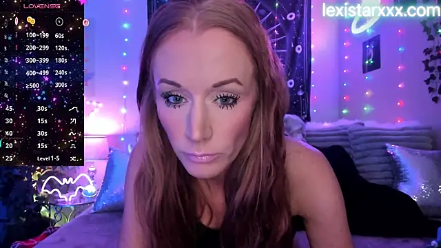Snapshot of Lexi_Star chatting on 10-19-25, 04:15 Lexi Star online show from 10-19-25, 04:15