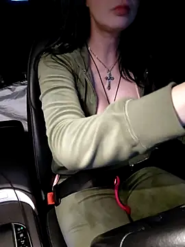 EVILYN online show from 04-10-26, 11:56