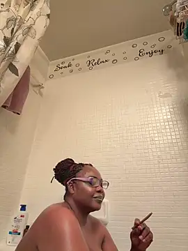 Snapshot of WetLipps12 chatting on 12-30-24, 12:42 WetLipps12 online show from 12-30-24, 12:42