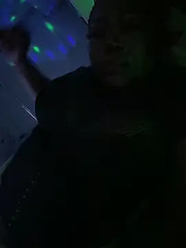 Snapshot of WetLipps12 chatting on 12-23-24, 06:33 WetLipps12 online show from 12-23-24, 06:33