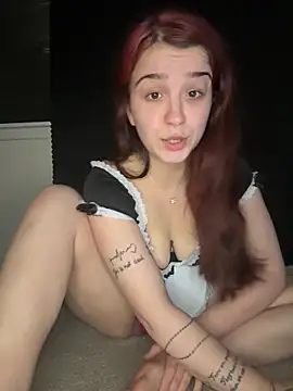Snapshot of joeystaciee chatting on 04-26-26, 01:25 joeystaciee online show from 04-26-26, 01:25