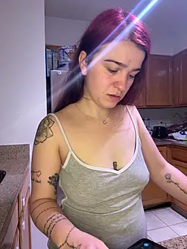 joeystaciee online show from 04-12-26, 03:37