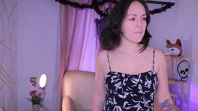 molly marmalade  online show from 10-20-25, 02:06