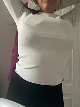 Aestheticsgirl online show from 01-14-26, 09:02