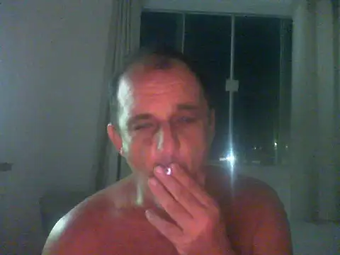 ConradinhoBR50 online show from 04-05-26, 09:43