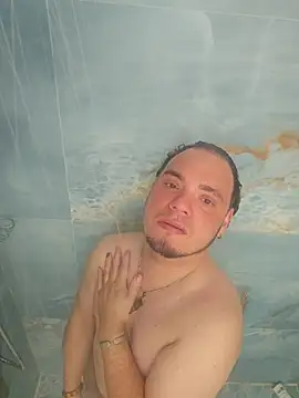 latinoflpr online show from 01-12-26, 01:45