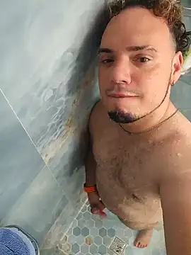 latinoflpr online show from 10-06-25, 02:02