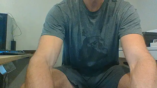 Snapshot of Bloopers66 chatting on 06-12-26, 12:25 Bloopers66 online show from 06-12-26, 12:25