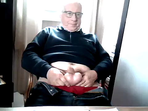 Snapshot of johnjohn622662 chatting on 04-18-26, 03:25 johnjohn622662 online show from 04-18-26, 03:25