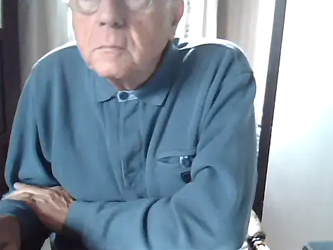 Snapshot of johnjohn622662 chatting on 11-09-25, 10:52 johnjohn622662 online show from 11-09-25, 10:52