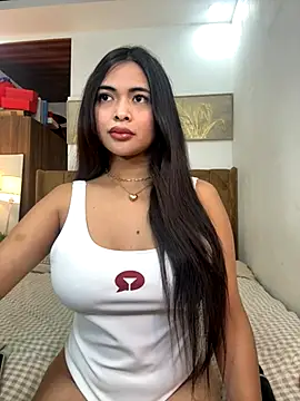 Snapshot of Bombshell_Ashy chatting on 11-25-25, 09:59 Bombshell Ashy online show from 11-25-25, 09:59