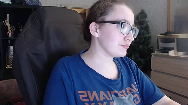 Snapshot of AnKey_Rayah chatting on 02-19-25, 02:11 AnKey Rayah online show from 02-19-25, 02:11