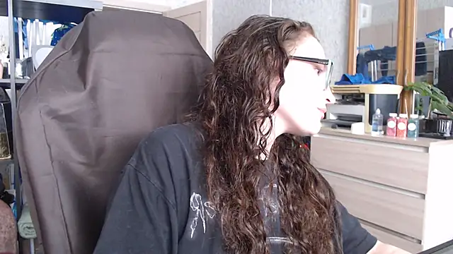 Snapshot of AnKey_Rayah chatting on 01-31-25, 05:51 AnKey Rayah online show from 01-31-25, 05:51