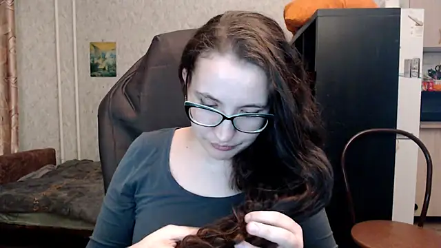 AnKey Rayah online show from 12-14-25, 01:17