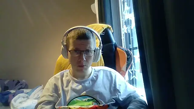 Snapshot of David250692 chatting on 02-11-26, 12:49 David250692 online show from 02-11-26, 12:49