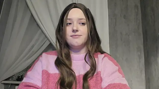 Sophia Edwards online show from 12-07-24, 08:22