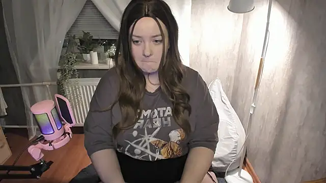 Sophia Edwards online show from 01-25-25, 09:04