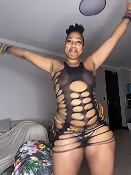 CurvyDesire1 online show from 06-17-26, 10:30