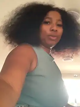 CurvyDesire1 online show from 04-19-26, 07:53