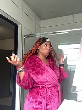 CurvyDesire1 online show from 11-17-25, 05:55