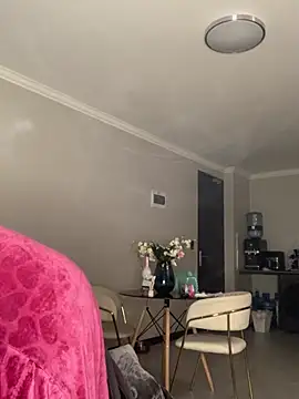 CurvyDesire1 online show from 04-16-26, 09:39