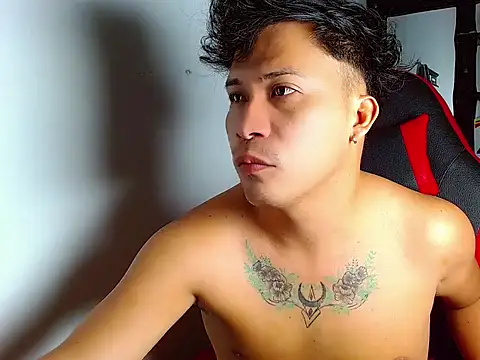 boyhot23x online show from 04-23-26, 05:25