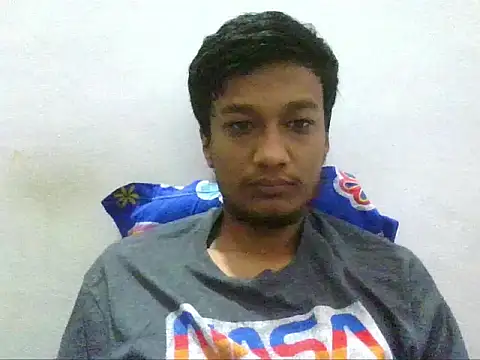 Snapshot of jimnail007 chatting on 09-19-25, 04:05 jimnail007 online show from 09-19-25, 04:05