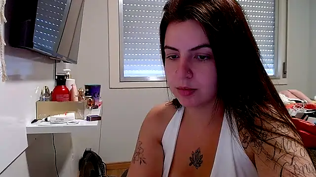 Snapshot of chelbyy chatting on 10-24-25, 07:24 chelbyy online show from 10-24-25, 07:24