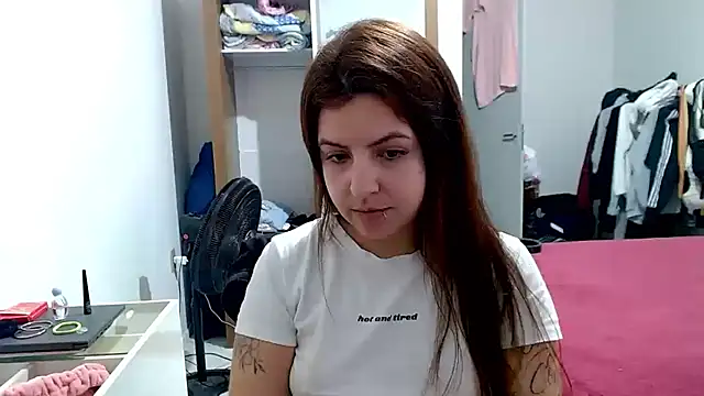Snapshot of chelbyy chatting on 09-22-25, 10:38 chelbyy online show from 09-22-25, 10:38