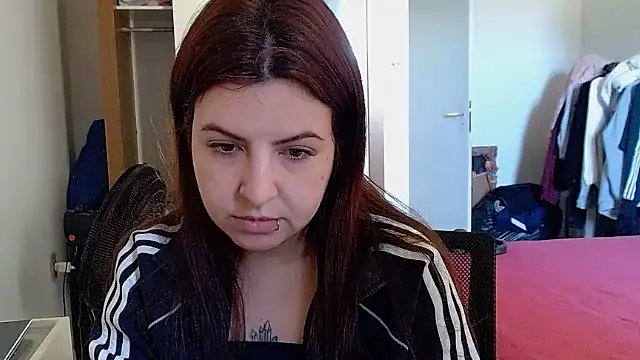Snapshot of chelbyy chatting on 09-23-25, 12:56 chelbyy online show from 09-23-25, 12:56