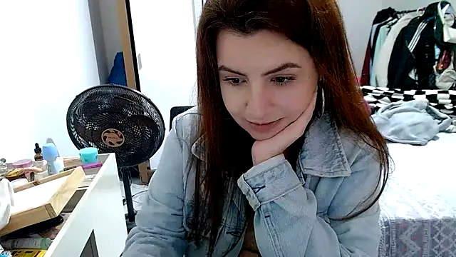 Snapshot of chelbyy chatting on 10-13-25, 02:46 chelbyy online show from 10-13-25, 02:46