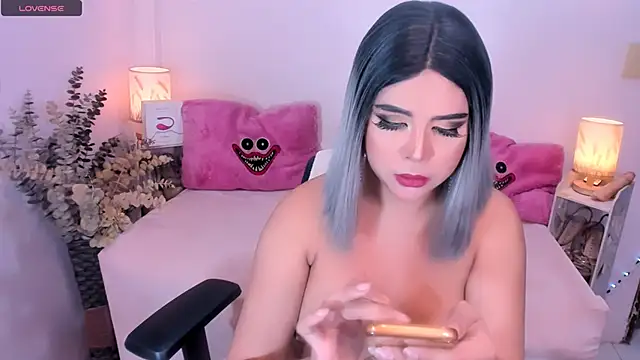 Snapshot of AmazingDREAMGirl chatting on 09-18-25, 11:57 AmazingDREAMGirl online show from 09-18-25, 11:57